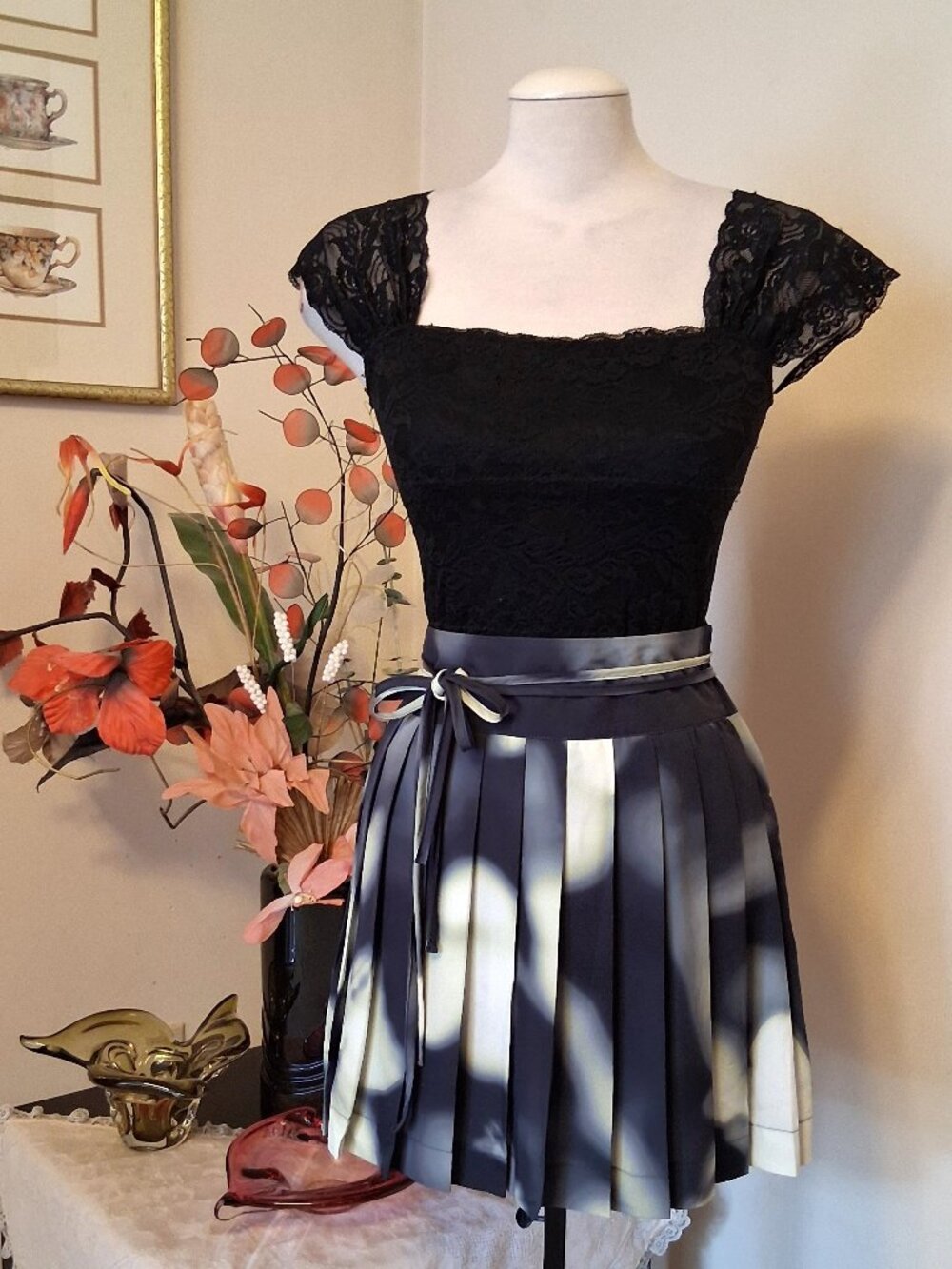 DEPT Holland Unique Print Pleated Lined Mini Skirt Premium Quality Skirts S
